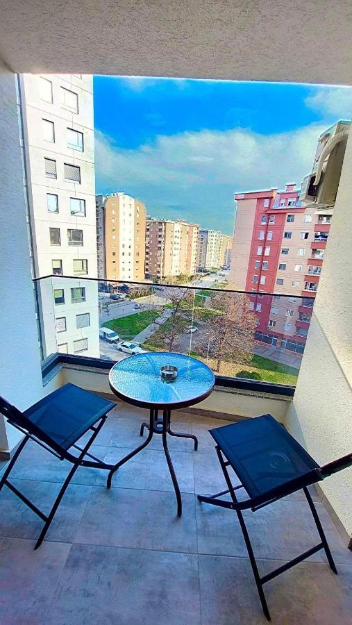 J&J Apartment スコピエ エクステリア 写真