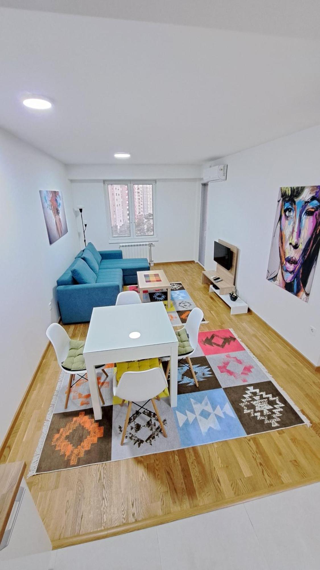 J&J Apartment スコピエ エクステリア 写真